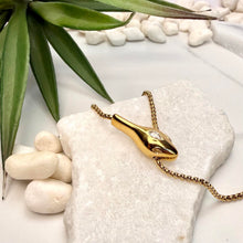 slither and slide necklace