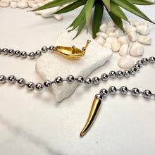 serpent lariat