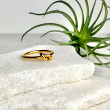 knotty girl ring