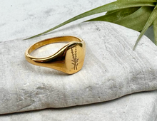 lavender signet ring