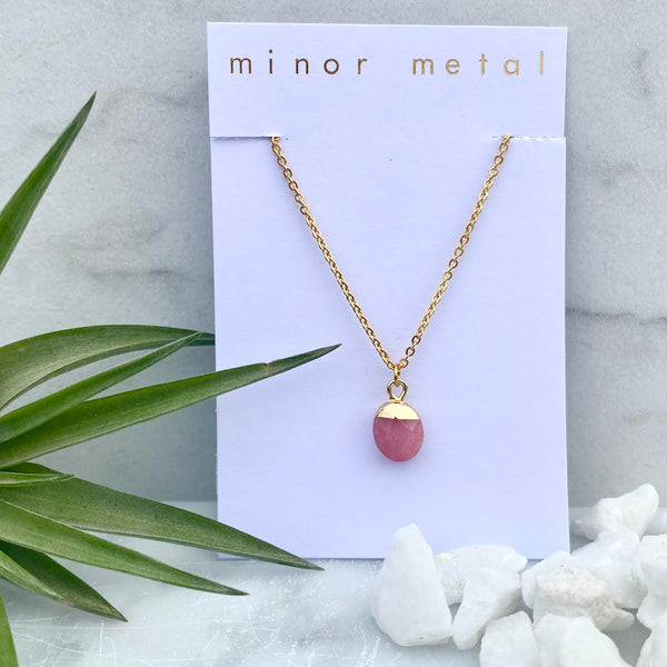 rose quartz droplet necklace