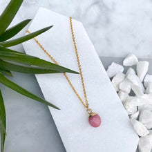 rose quartz droplet necklace