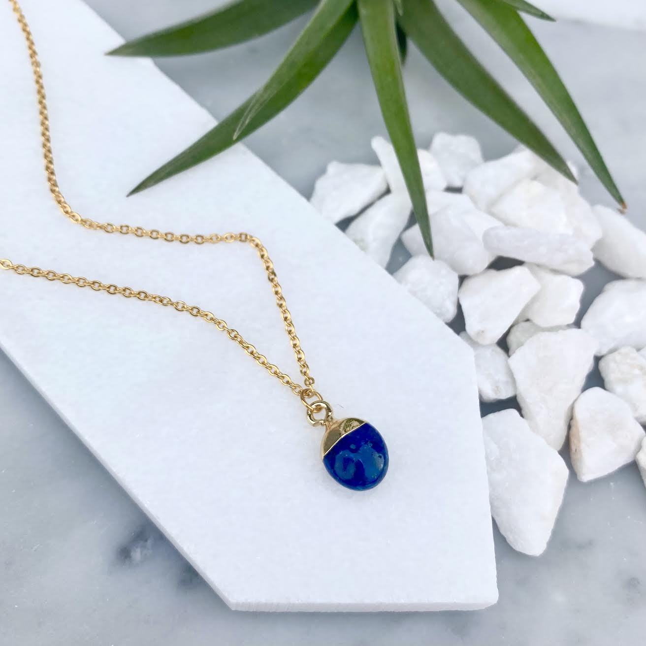 lapis lazuli droplet necklace