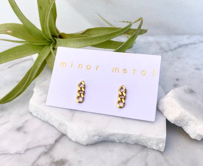 tiny chain studs